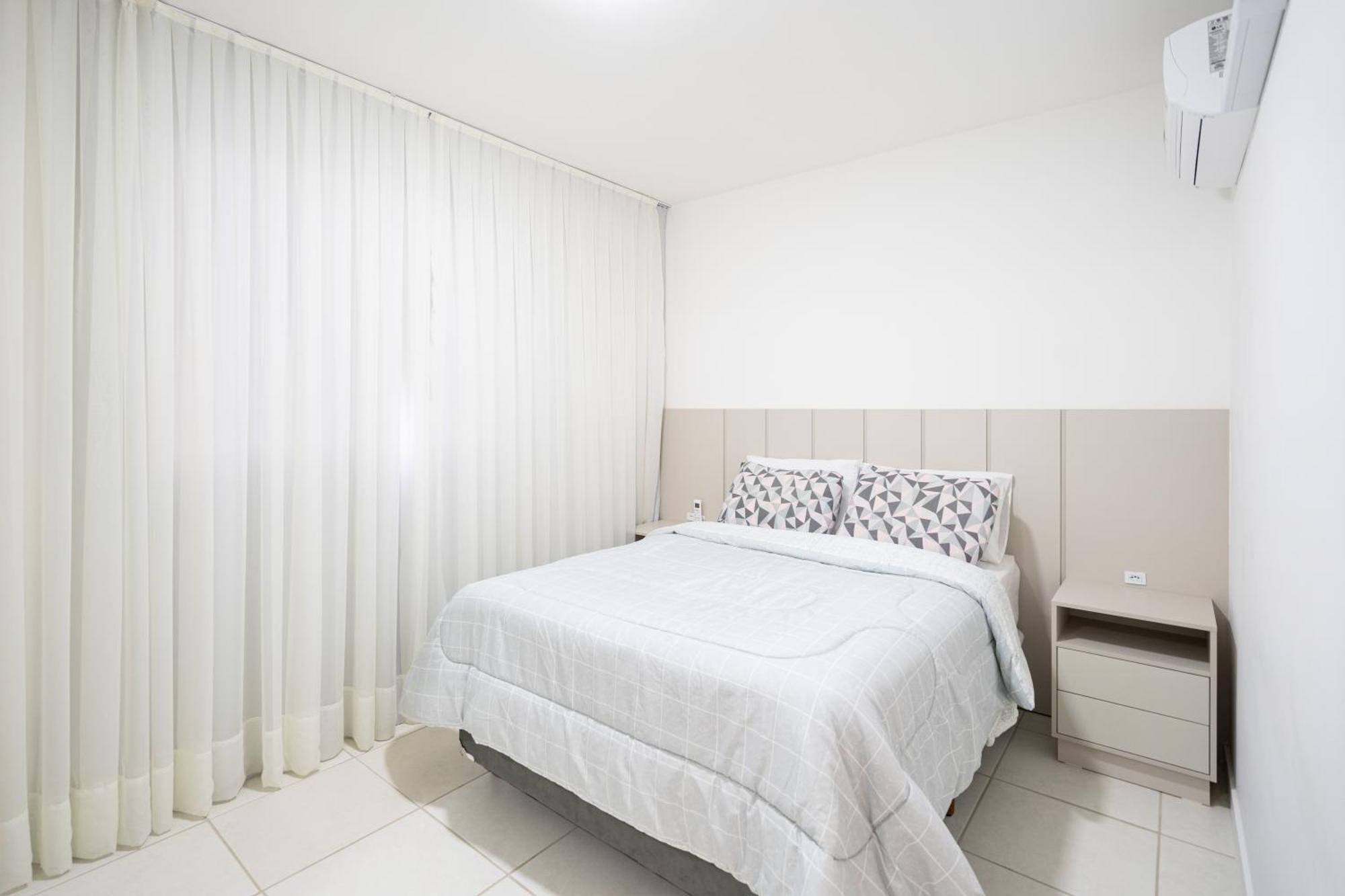 Apartamentos Completos: Family-Friendly Condo with Pool and BBQ near Beto Carreiro Picarras Room photo